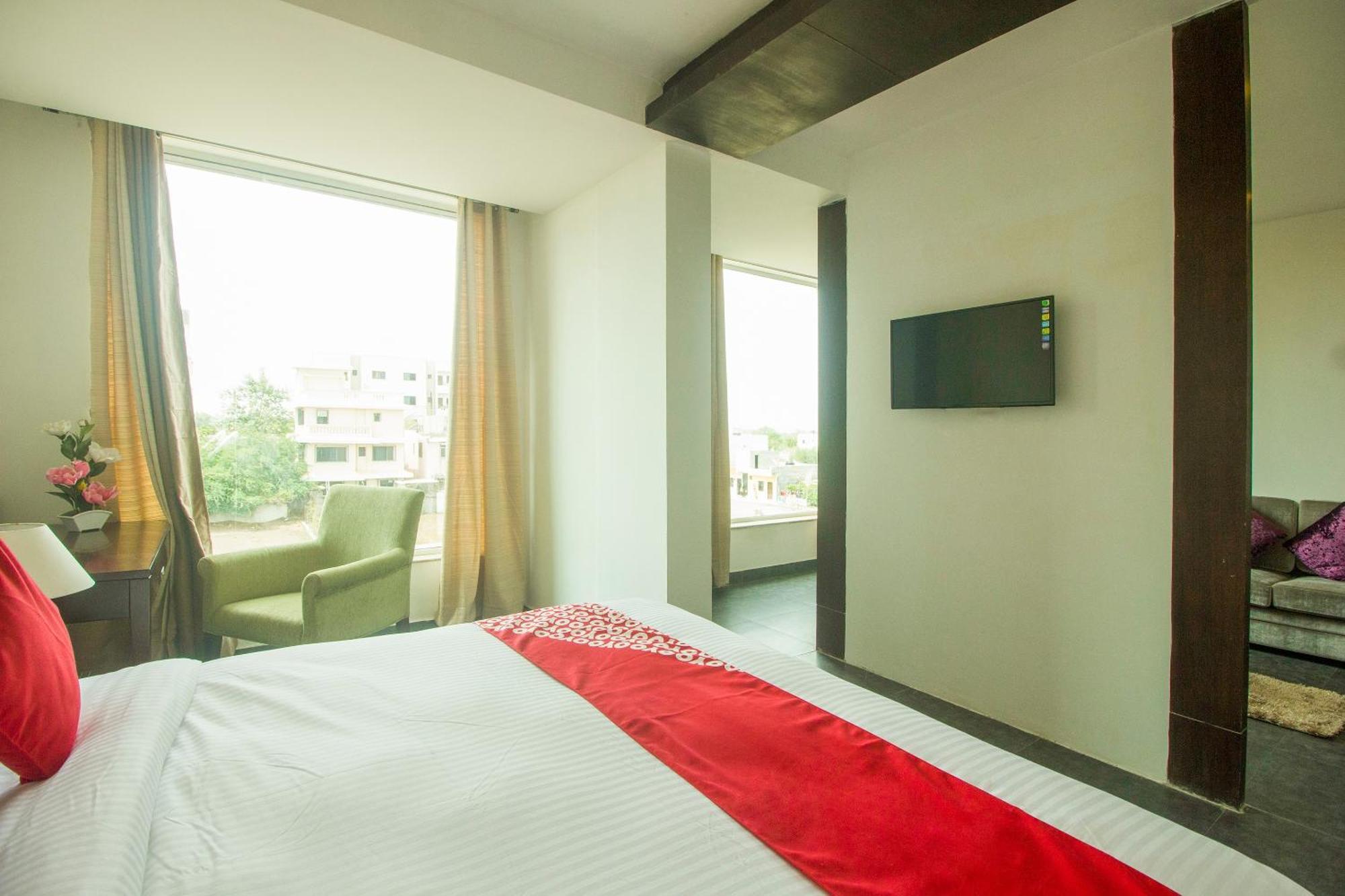 Collection O Govinda Sai Hotel Shirdi Exterior photo